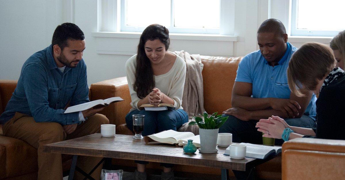 Best Tips for Leading a Bible Study Session